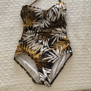Jantzen classics one piece bathing suit 🩱 size 10